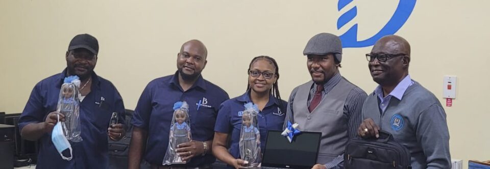 Bluefields Villas Foundation Donates Laptops to Belmont Academy